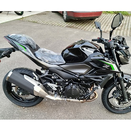 Kawasaki Z500 2025