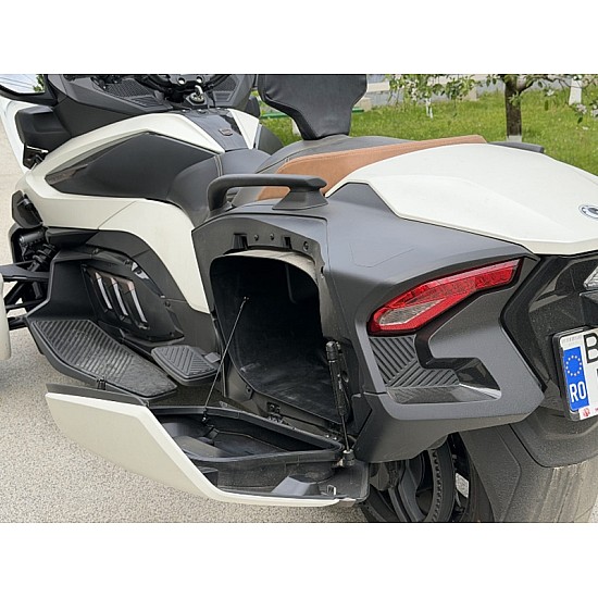 Can-Am Spyder RT Sea-to-Sky Vegas White (Moka) 2024 Second Hand