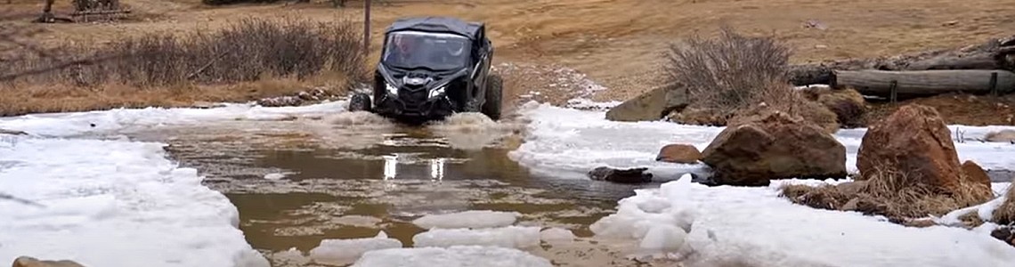 Can-Am Maverick MAX X RS Turbo RR la înălțime: video Can-Am Maverick MAX X RS Turbo RR la înălțime: video
