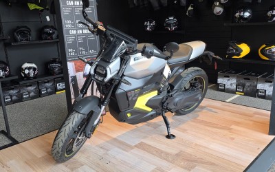 Tradiție și tehnologie: Can-Am a lansat două motociclete electrice de top