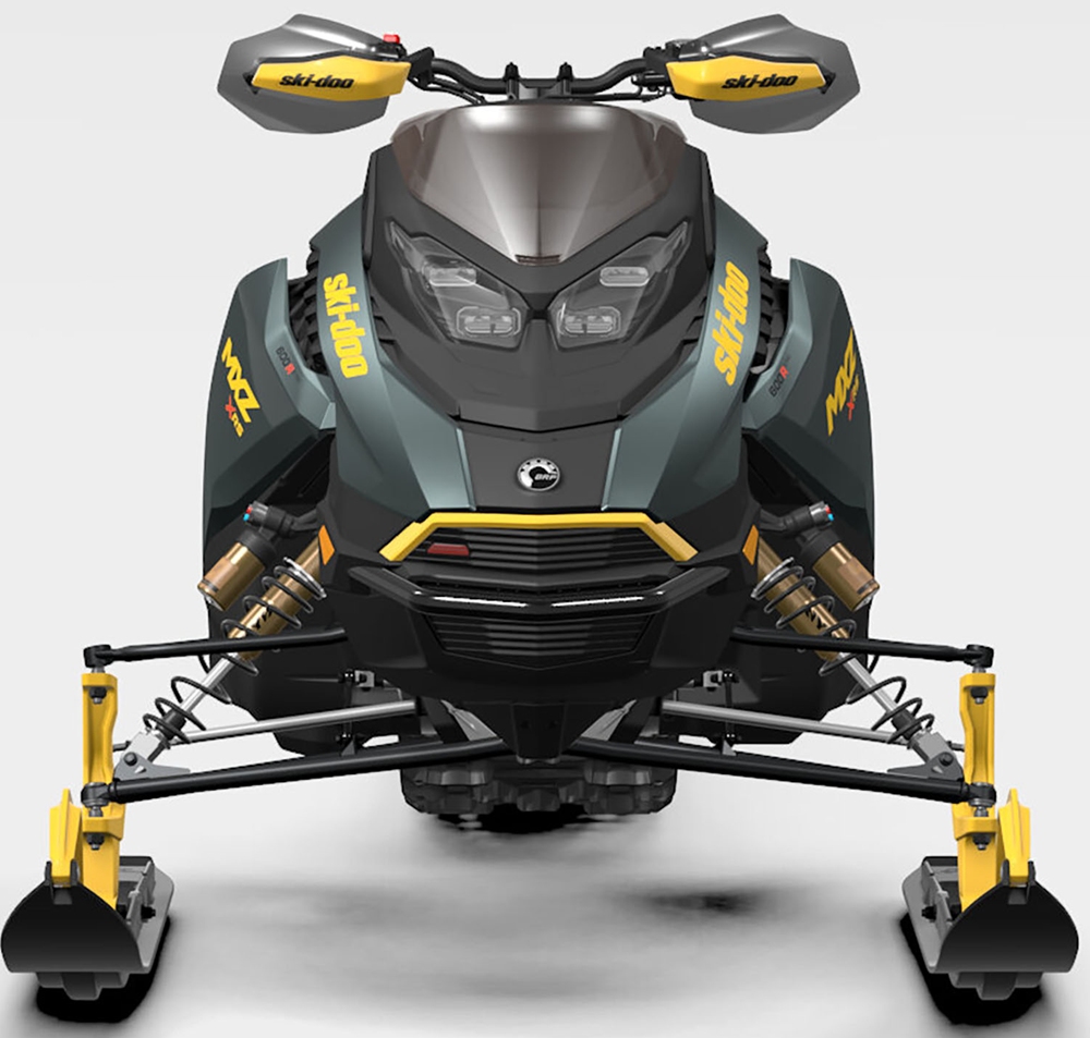 Ski-Doo MXZ X-RS 600R E-TEC Manual Start Competition Package 137” 2026