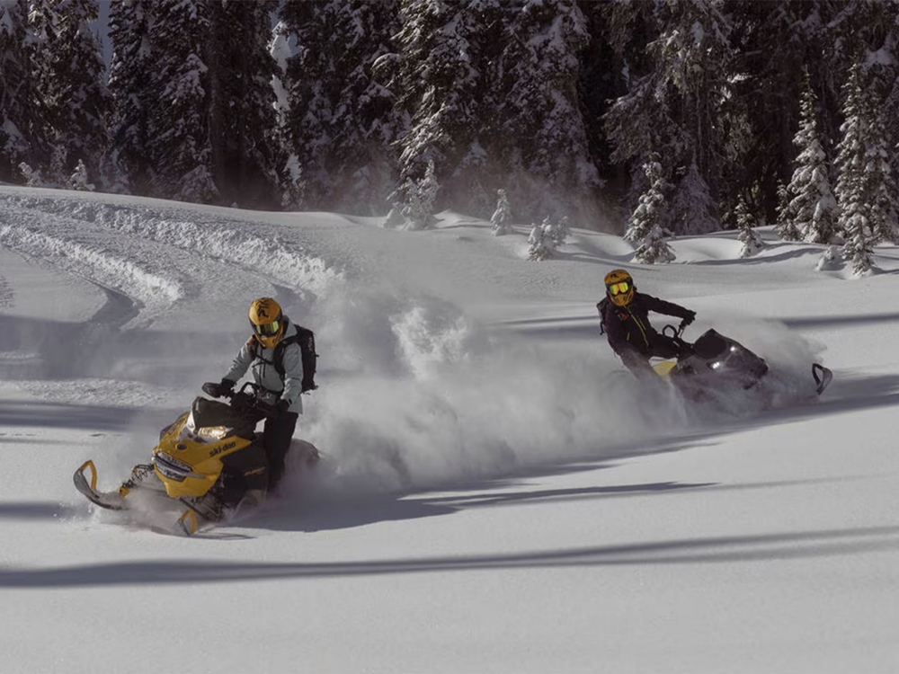 Ski-Doo Summit Neo+ 600 EFI Electric Start 146” 2026