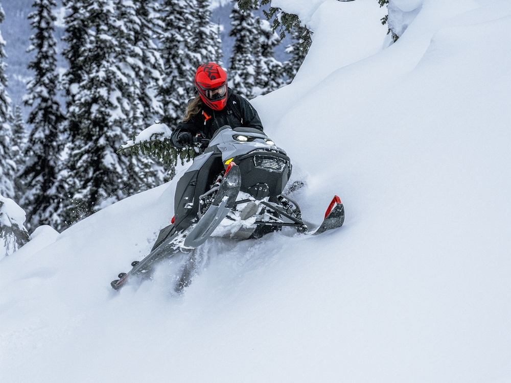 Ski-Doo Summit X 850 E-TEC SHOT Touchscreen 154” 2026