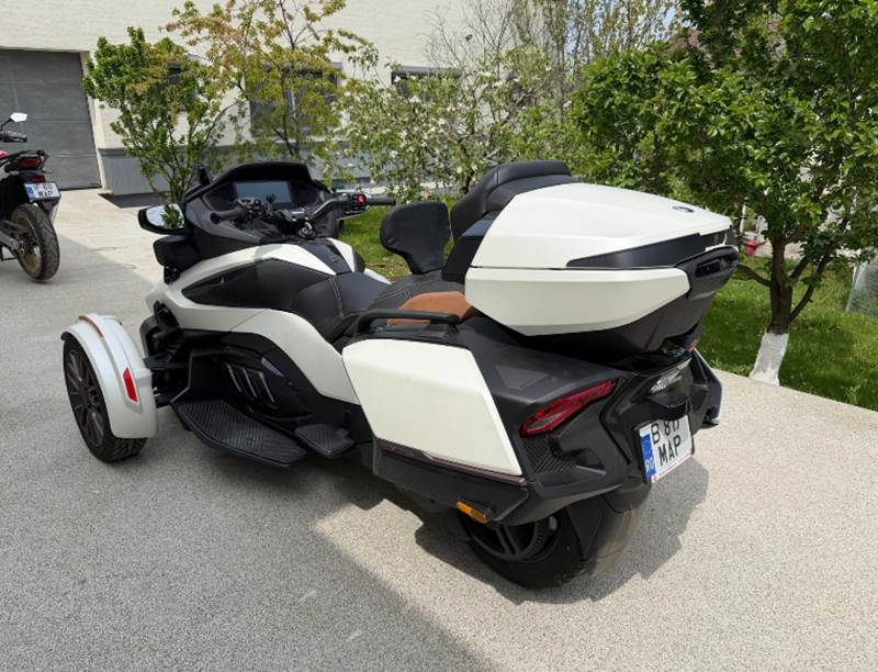 Can-Am Spyder RT Sea-to-Sky Vegas White (Moka) 2024 Second Hand