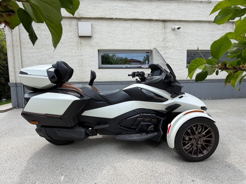 Can-Am Spyder RT Sea-to-Sky Vegas White (Moka) 2024 Second Hand