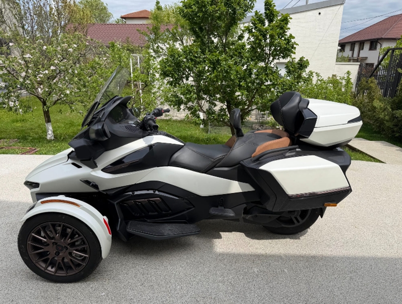 Can-Am Spyder RT Sea-to-Sky Vegas White (Moka) 2024 Second Hand